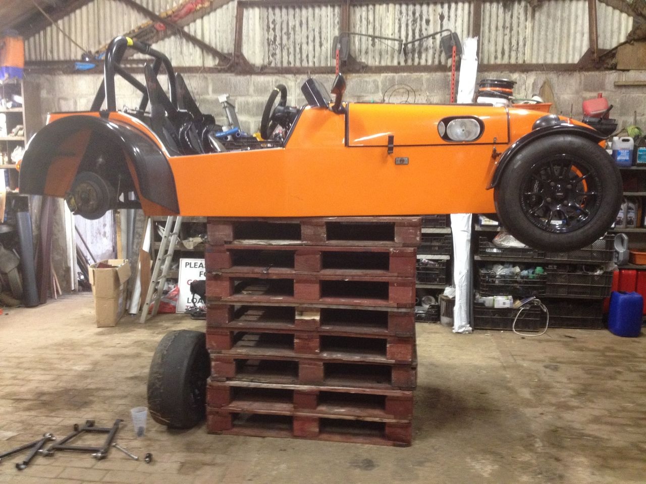 Eds car lift.jpg