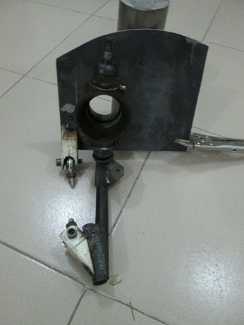 steering lock 24 back plate + lower arm.jpg