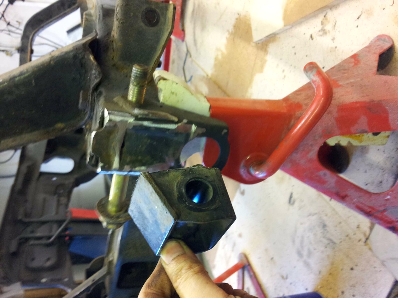 subframe bracket.JPG